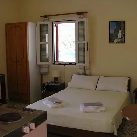 Hotel Anna And Katapola